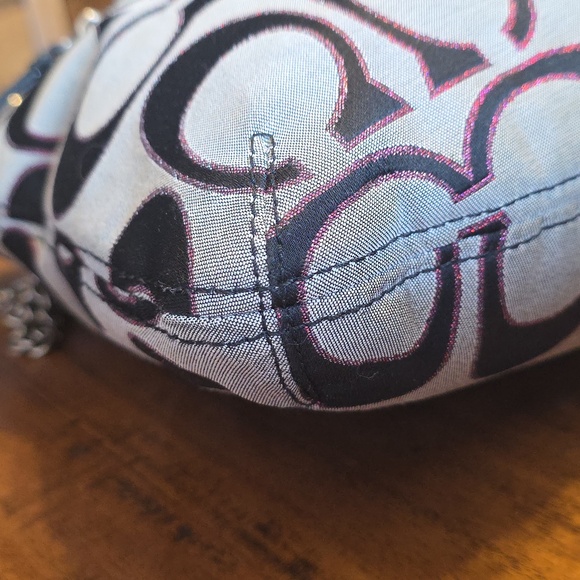 Coach Poppy Metallic Signature Slim Tote. - Picture 6 of 16